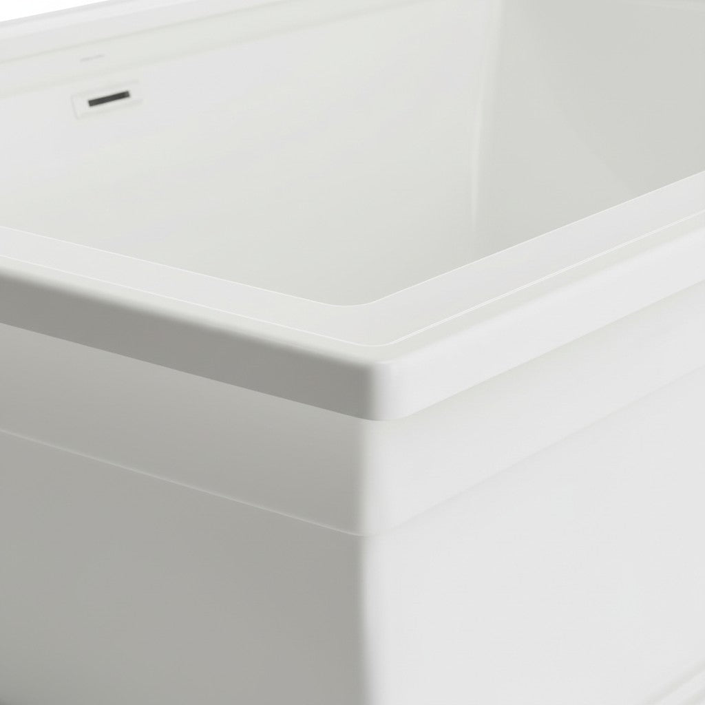 White Freestanding Soaking Bathtub with Integrated Overflow